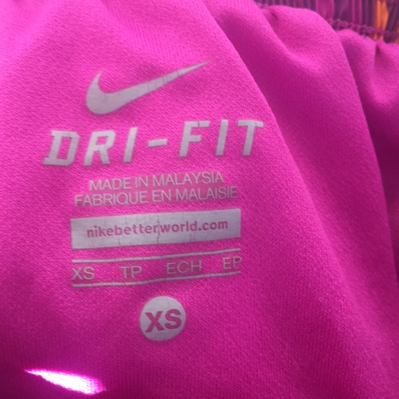 Xs perfect condition Nike dry fit one of a kind - Picture 3 of 5